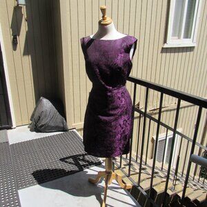 #158  NEW WOMEN'S PURPLE PATTERNED SATIN DRESS BY TAHARI   (SIZE 16)